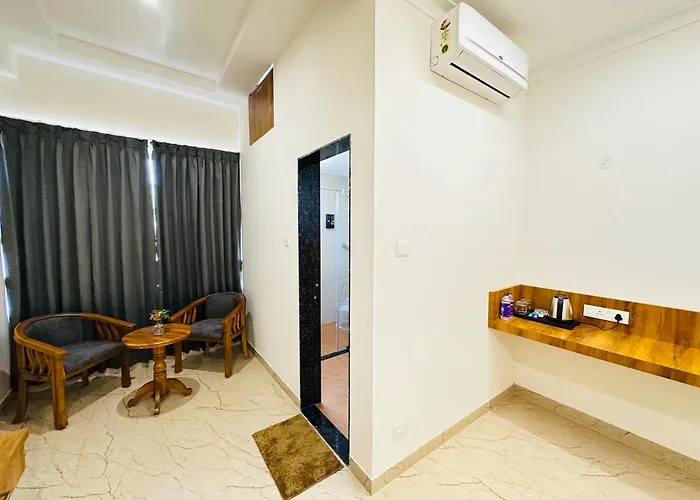 Shambhavi Hotel And Convention Centre