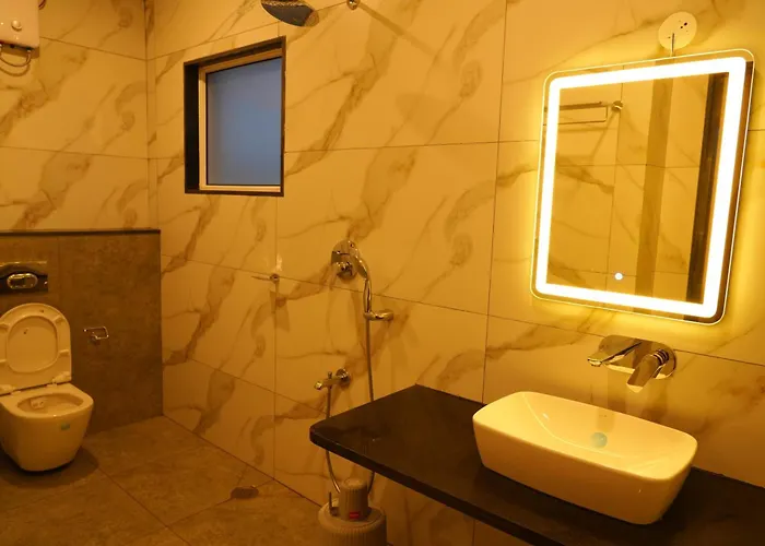 Hotel River View Sringeri