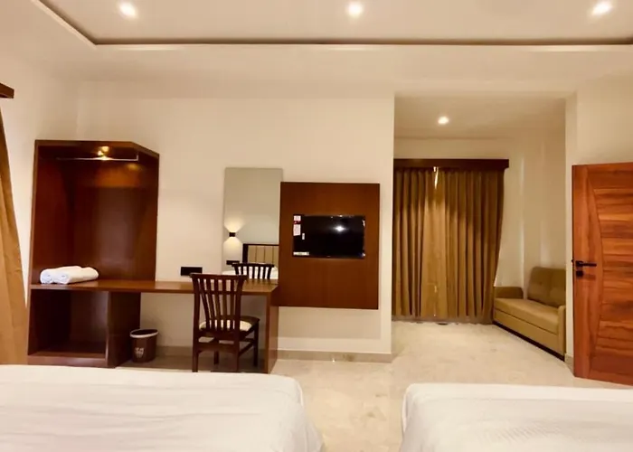 Hotel Hill View